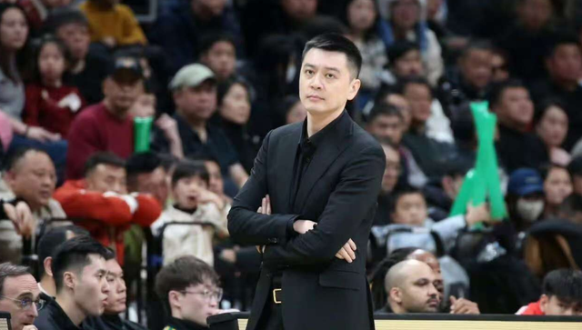 华体会下载-辽宁男篮7分险胜！击败新疆队，赵继伟24分7助攻，亨特0分